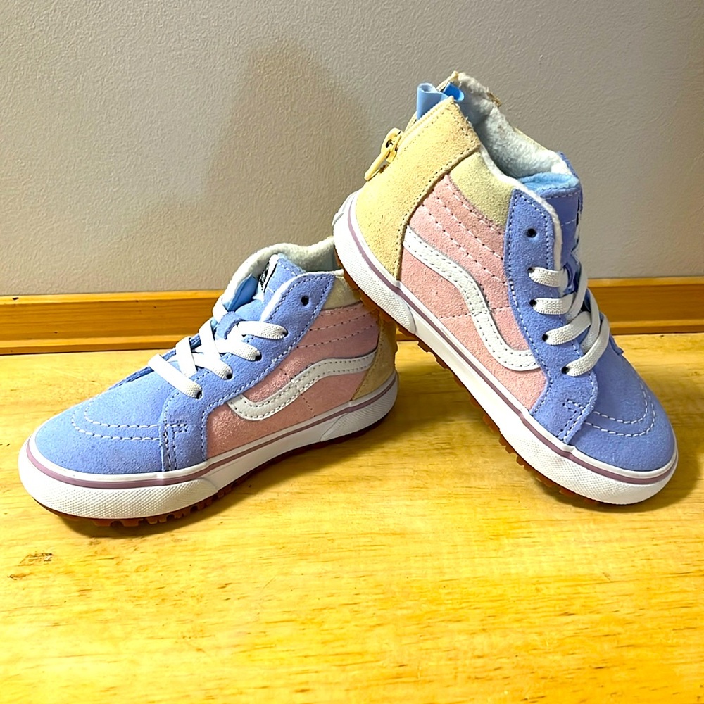 TODDLER VANS SNEAKERS SIZE 9